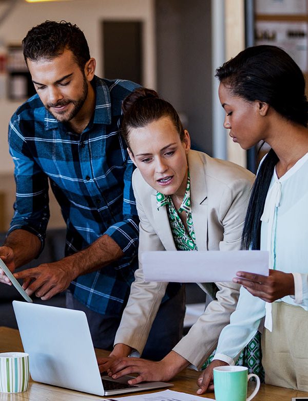 Unleashing Growth Potential: How Odoo Benefits SMEs 2 Work Together